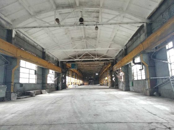 Аренда производственного цеха, Мостовой кран Вышгород