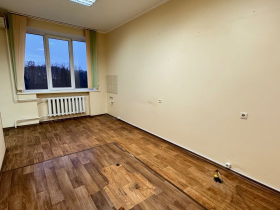 Комерційне приміщення в будівлі Автошколи! 33 м2! Ремонт! м. Вишгород! Вышгород