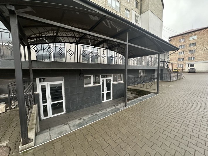 Приміщення в оренду 166м2 з ремонтом Базарчик - фото 1