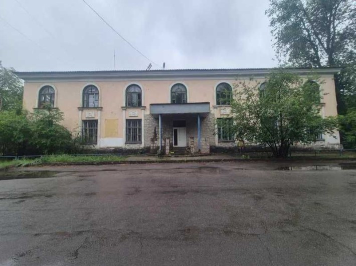 Довгострокова оренда – нежитлова будівля, 771,9 м2.  м. Жовті води - фото 1