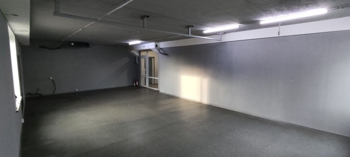 60 м² під магазин, офіс, йогу, пілатес в центрі Змієва. - фото 1