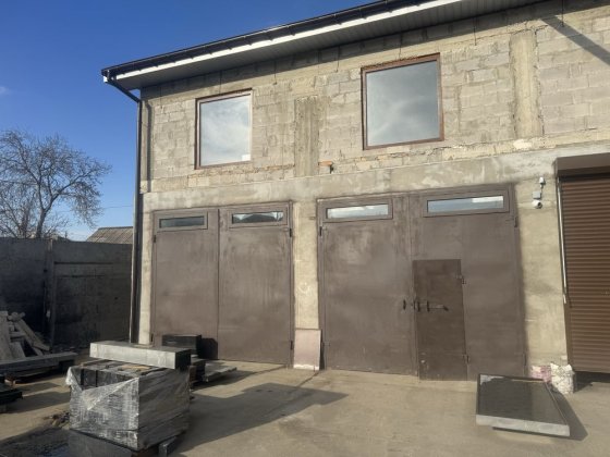 Помещение под  склад, СТО, небольшое производство с офисом на 2м этаже