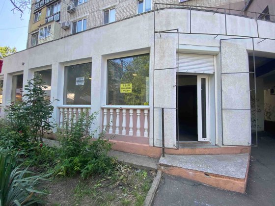 Сдам фасадное помещение с высоким траффиком на проспекте Мира Чорноморськ