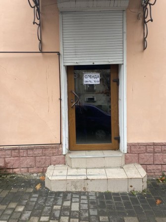 Комерційне приміщення на площі Героів 12м2 - фото 1