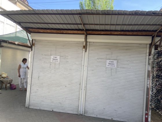 Продам прилавок, 2 ролета, Фаворит, Анголенко