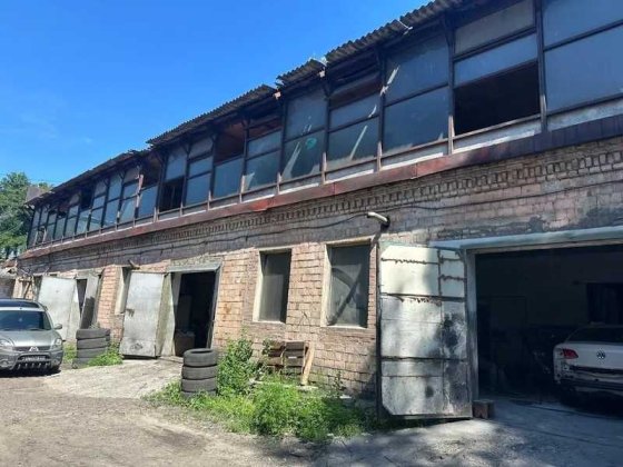 Комплекс автомайстерен, 1513,6 кв м, Саперно-Слобідський проїзд, 18 Київ