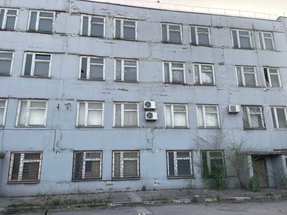 Будівлі та споруди виробничо-складського комплексу,  7 031,5 кв.м.,