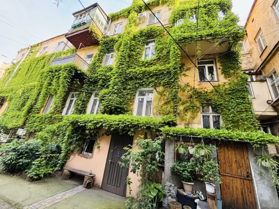 Продам фасадный офис 109м2 Муз.Комедия Одесса