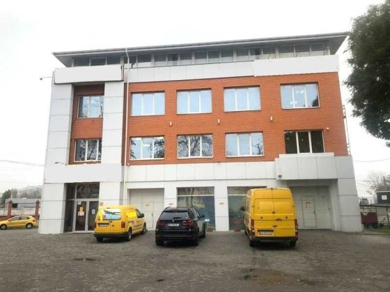 Продажа фасадного здания со своей территорией Одеса