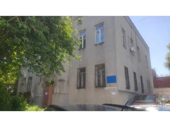 Адміністративна будівля 618,90 м2, вул. Паторжинського, 17 - фото 1