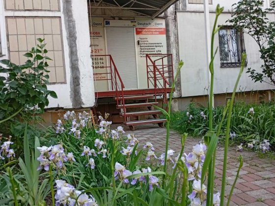 Продаж фасадного приміщення, вул. Мішуги 1/4 (Позняки) Київ