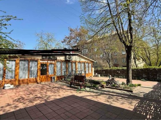 Без%,окрема будівля 130м2,4 сот,фасад Київ