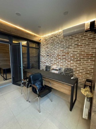 Продається офіс із готовим ремонтом у ЖК DUBININA, 35 м² - фото 1