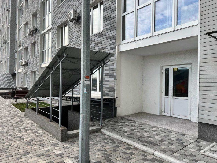 Продаж комерційного приміщення Ревуцького 54 б, метро Харківська - фото 1