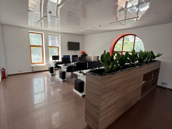 Оренда комерційного приміщення-65м,1 поверх, попри центральну дорогу Калуш