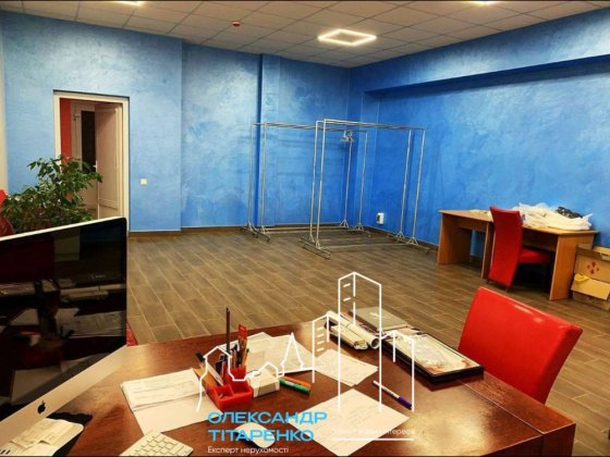 Чудове приміщення Каменец-Подольский