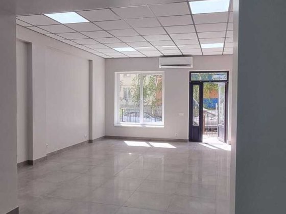 Оренда приміщення .Центр. Кам'янець-Подільський