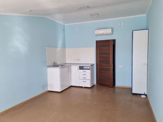 Здам приміщення в районі центрального ринку під офіс, студію тощо Кам'янець-Подільський