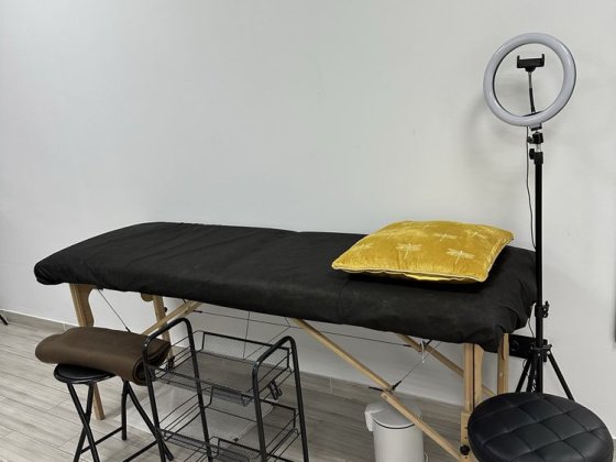 Оренда робочого місця, кушетки, студія для майстра лешмейкера, салон Кам'янець-Подільський