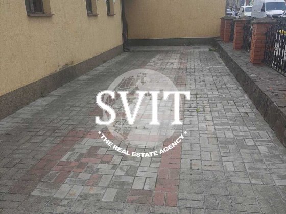 Оренда приміщення вільного призначення Центр Кам'янець-Подільський