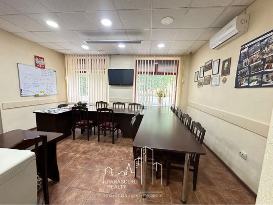 Здам в оренду офісне приміщення Кам'янець-Подільський