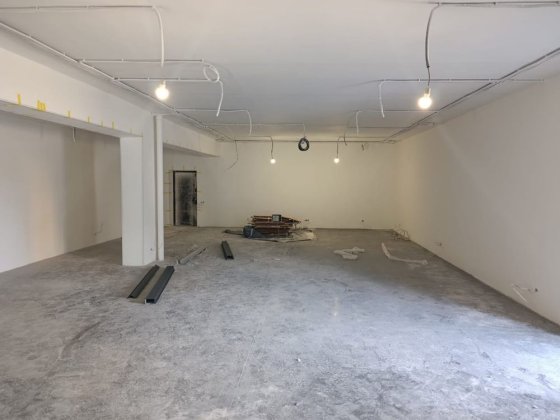 Здам приміщення 360 кв.м. Навпроти Епіцентру Кам'янець-Подільський