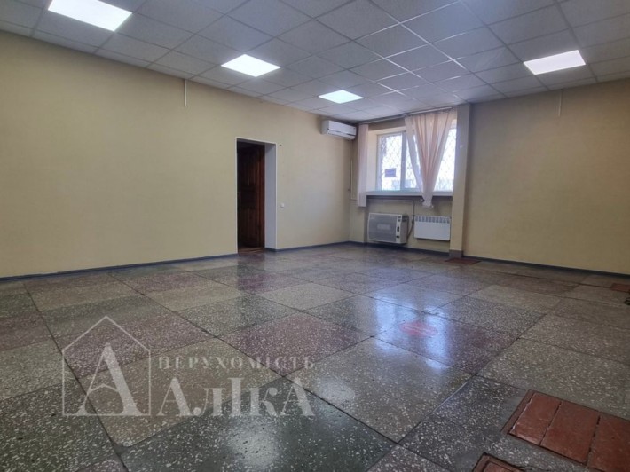 Здам приміщення в центрі міста - фото 1