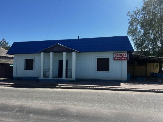 Оренда / Продаж торгового приміщення – 140 м² – м. Лозова Лозова