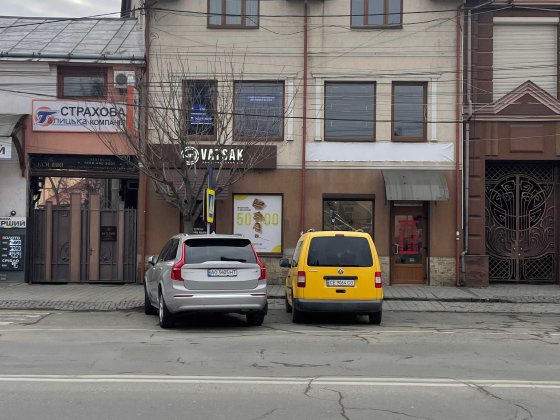Оренда комерційного приміщення 120 кв.м. вул. МИРУ 24 Мукачево