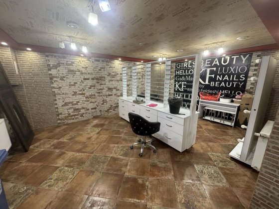 Оренда комерційне поиміщення /салон краси/ масажний салон/тощо Мукачево