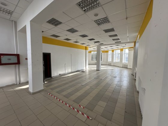 Комерційне приміщення в центрі міста Звягель