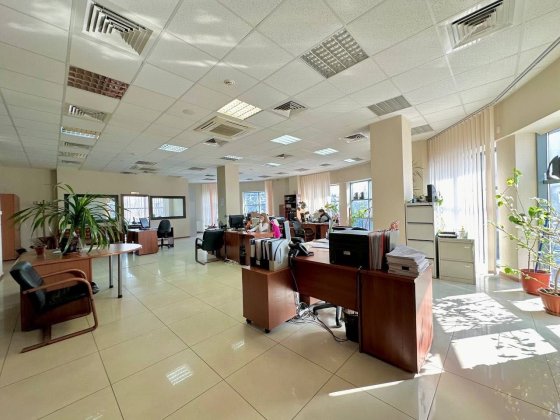 Продам офис 700м 1200$\м Дніпро