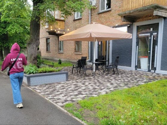 Продаж торгової площі 84м2 вул. Севастопольська, 11/27, Дарницький р-н Київ