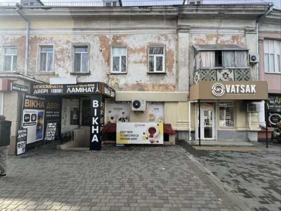 Продаю  торгові приміщення в Корабельному районі Миколаїв