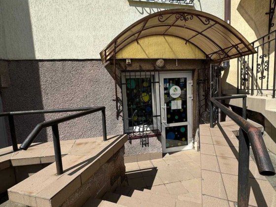 Комерційне 3кім. приміщення в Сихівському Районі, вул. Соняшникова 20 Львов