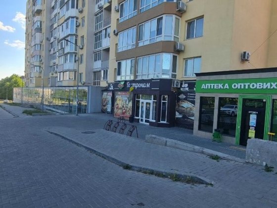 Продажа фасадного,яркого помещения по Космонавтов  210м 160000$ Миколаїв