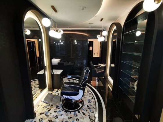 Салон красоты в Статусном Доме на Азарова GRAF Одесса