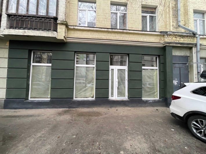 Продам нежилое коммерческое помещение по ул. Панаса Мирного 2/44 - фото 1