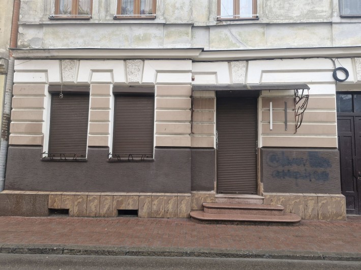 Приміщення з фасадним входом в.Ангеловича - фото 1