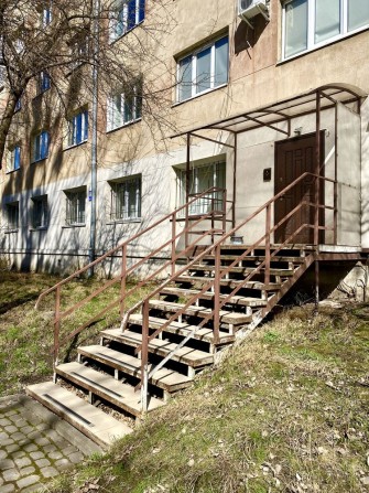 Продаж комерційне приміщення з ремонтом Галицький район - фото 1