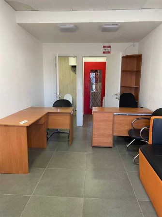 Продам приміщення з окремим входом біля ТРЦ Французький бульвар - фото 1