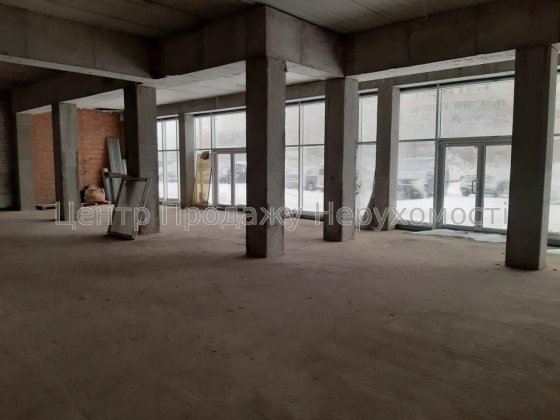 Продам комерційне приміщення в новобудові Харків