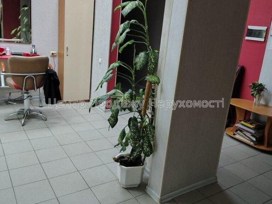 Продам салон краси біля метро Холодна гора Харків