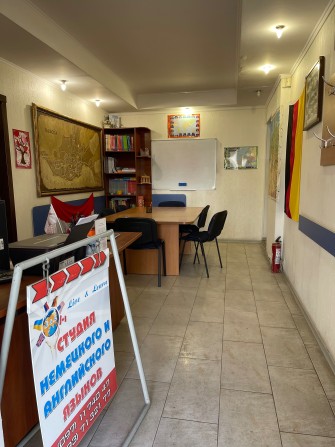 Продам
Офис 3 ком, 42 м.кв. Пересыпский , р-н, 
Кап.Кузнецова 95 - фото 1