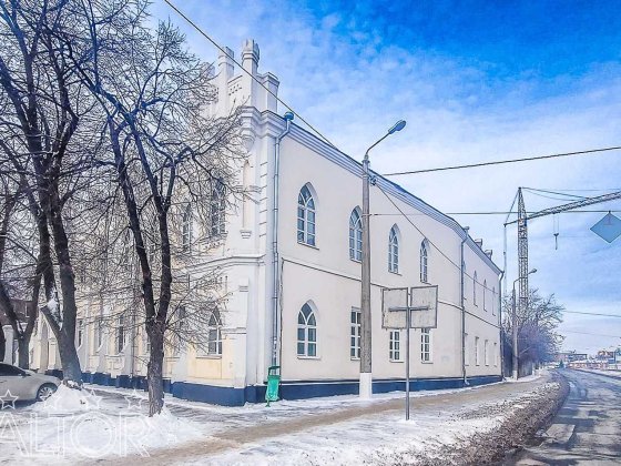 Продам помещение  подготовленное под Медцентр. Центре. Чеботарская 80. Харків