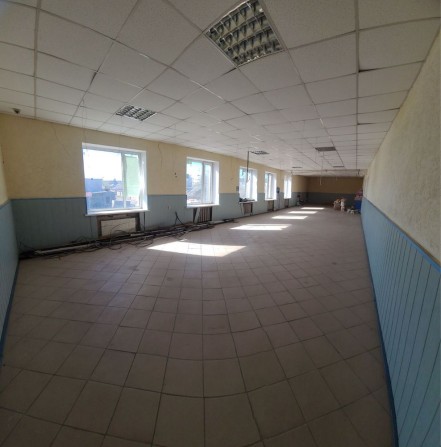 Оренда торгово-офісного приміщення центр ЖД - фото 1