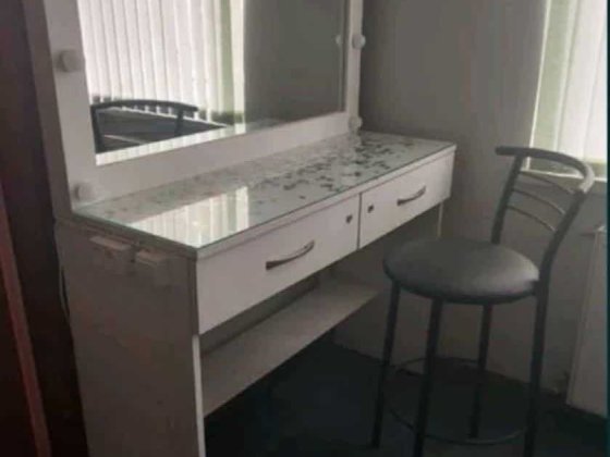 Здається подобово кабінет для перукаря Стрый