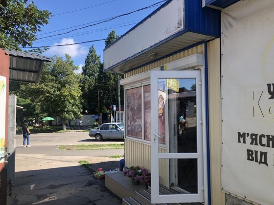 Здається в оренду магазин Умань