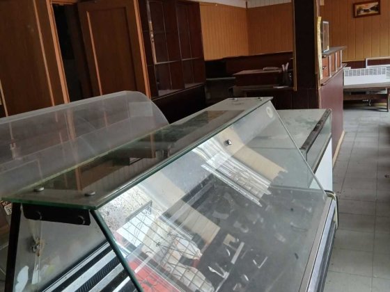 Магазин з кафетерієм Фастів