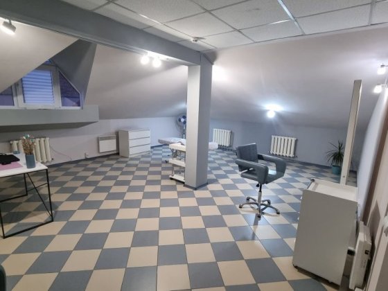 В довгострокову оренду здається окремий кабінет Умань